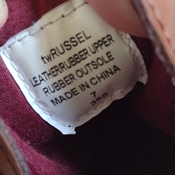 EUC Tommy Hilfiger Russel Duck Boots - Picture 5 of 5